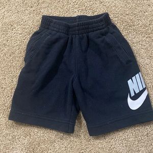Boys 4t nike sweat shorts